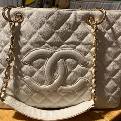 Chanel Shoulder Bag