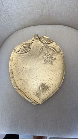 Serving tray