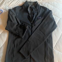Patagonia Men’s Sweatshirt M’s R1 Daily Jacket.   Size M