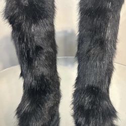 Black knee-boots Sizes 6.5-11 Message True Size & Order