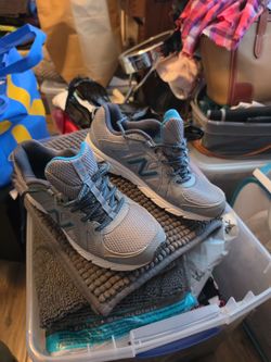 Tennis shoe
