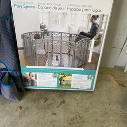 EvenFlo indoor/outdoor play space 6ft