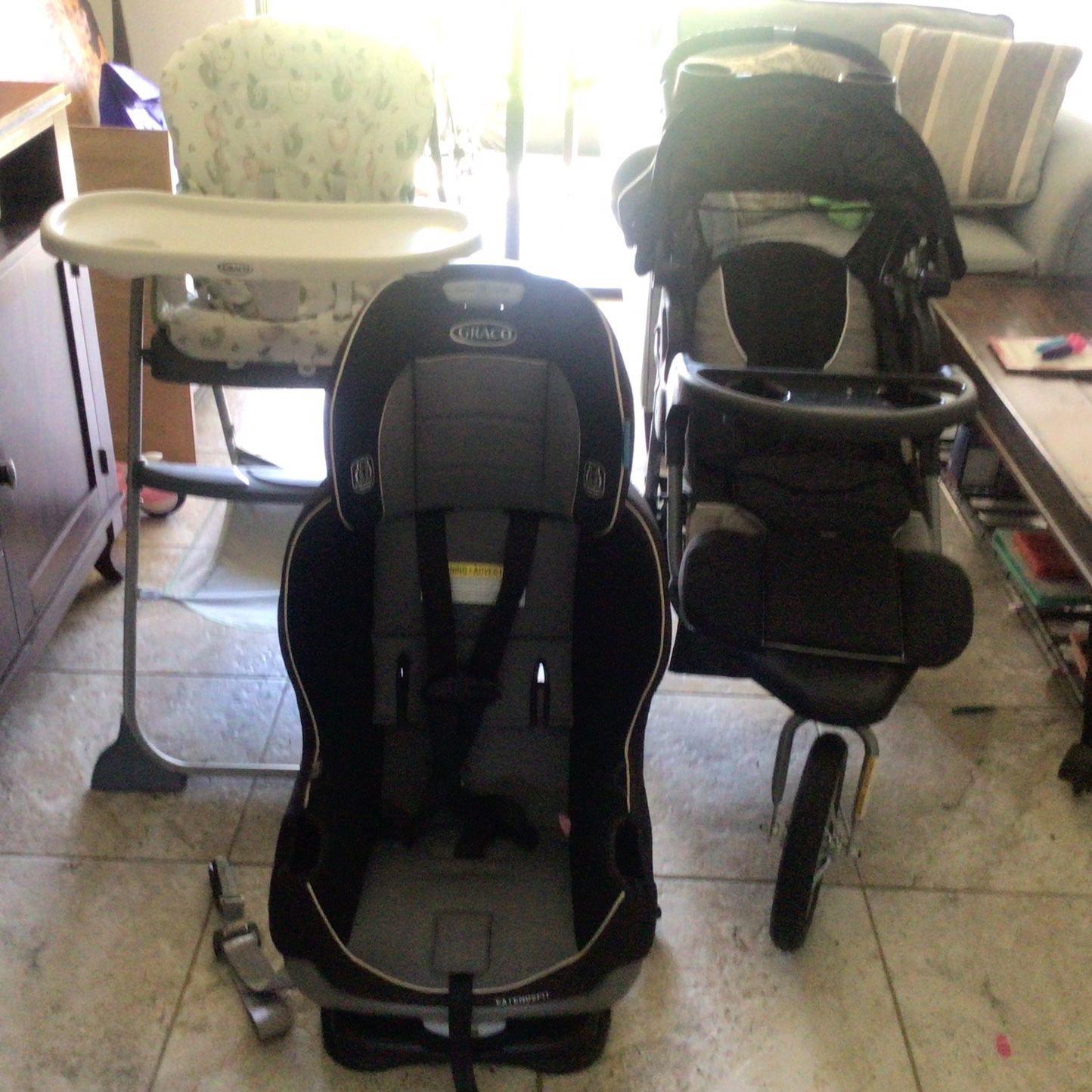 Car seat-Stroller-and High Chair (like new)