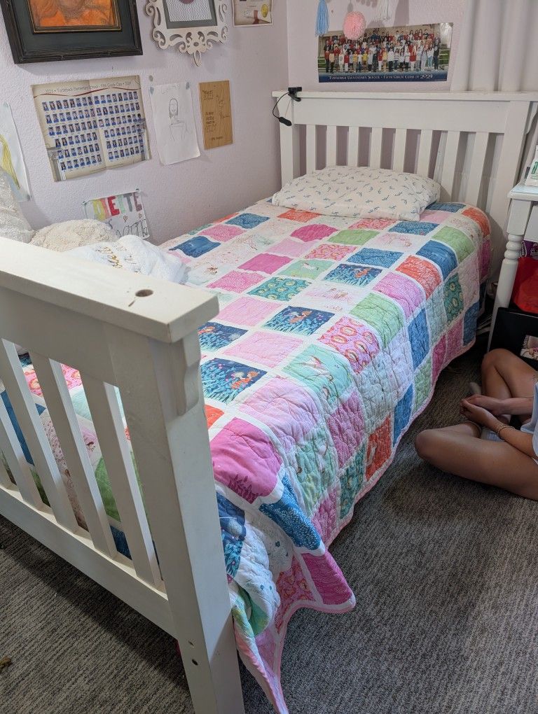 Solid Wood Twin Bed