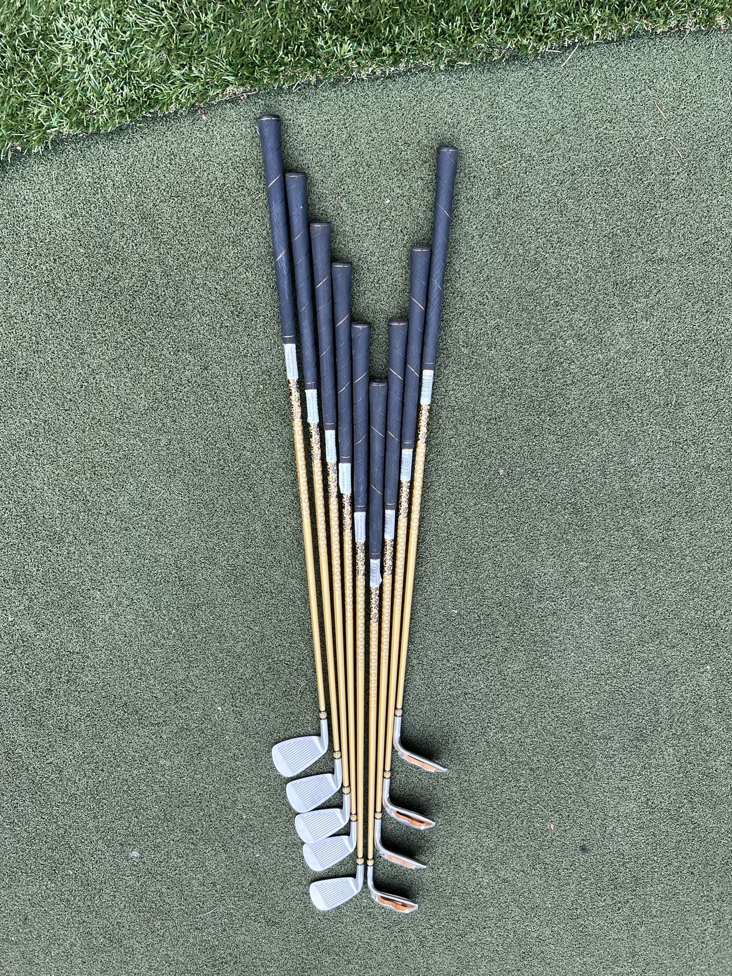 Golf Clubs HONMA Gold 5 Star H Clone complete Irons Set . Graphite RH