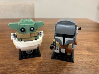 LEGO Star Wars Mandalorian & The Child Brickheadz (75317) 295 Pieces
