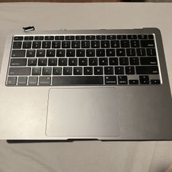 2020 MacBook Air M1 500gb *STILL WORKS W/ Hdmi JUST MISSING SCREEN 