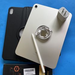 256gb Apple IPad 10th Generation (10.9” Liquid / 2022 model) with pen, keyboard, case & Accessories (warranty 2026) 