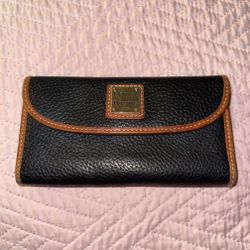 Dooney & Bourke Continental Clutch Wallet