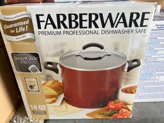 Farberware stovepot with lit