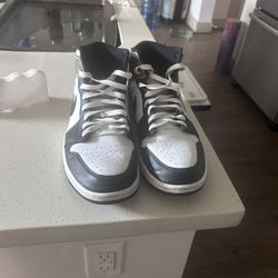 Jordan 1 Mid Heat Reactive