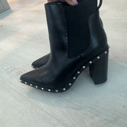 Ankle Boots 