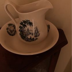 Antique Class Pot 