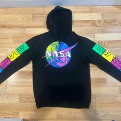 Vintage 1996 NASA hoodie in black and multi-colour, streetwear style #vintage #Hoodie