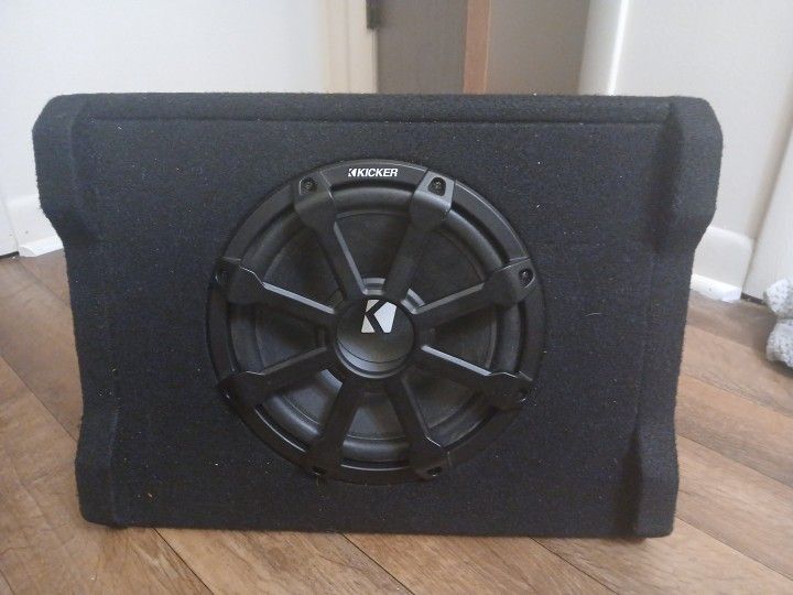 Kicker 10" Subwoofer With Built In Amp
