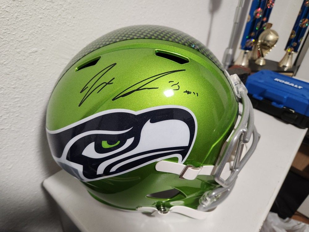 Jaxon Smith-Njigba Autographed Helmet!