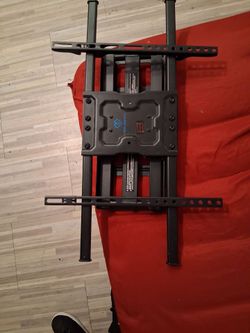 TV wall mount