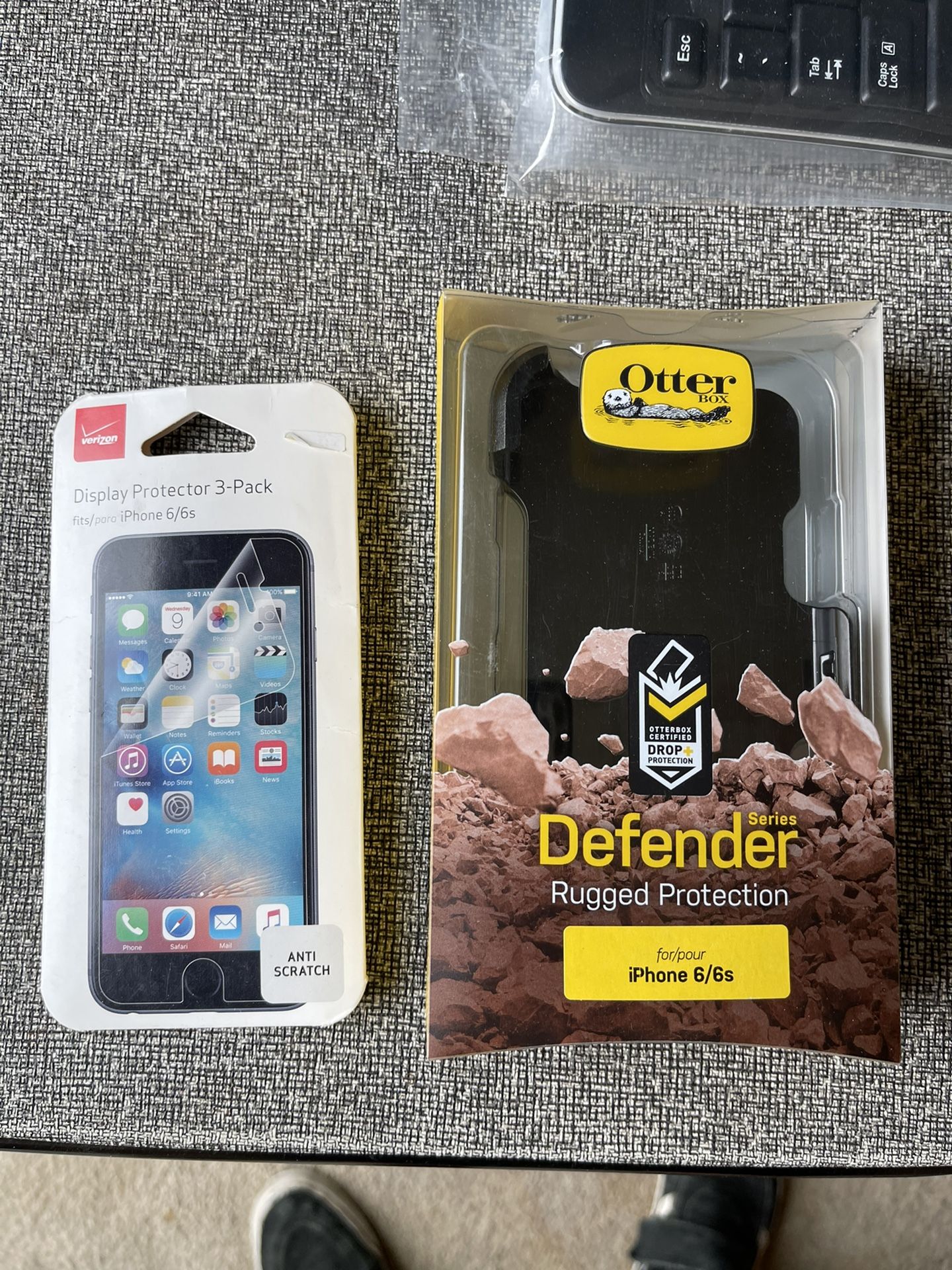 iPhone 6/6s Otter box Belt Clip And Screen Protector