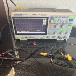 Siglent SDS 1104X-E oscilloscope w/ 2 probes