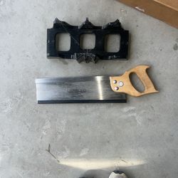 Stanley Miter Box and saw 14" 13 points