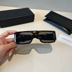 Narrow-frame sunglasses