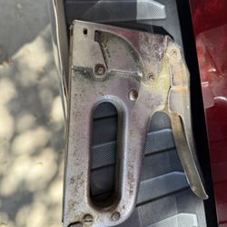 Staple Gun