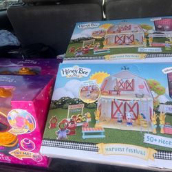 Honeybee And Disney Toy