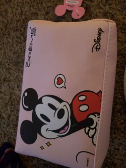 Creme Shop Disney Mickey Minnie Zippered Bag New