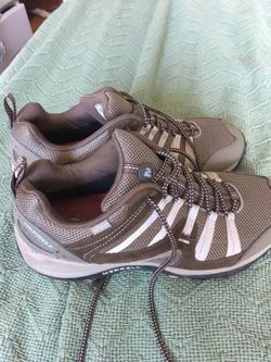 Merrell women's hiking boots size 11