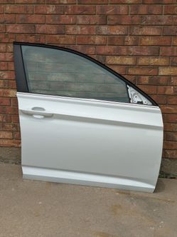 2019-2026 Volkswagen Jetta Front Right Door