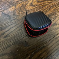 A New Headphone, Pixel 6 5 One Plus 9 Green ( NO SHIPPING)