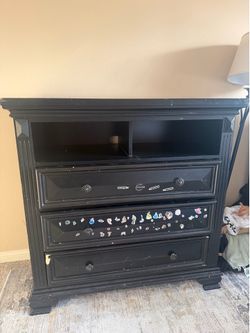 Dresser Dresser for free