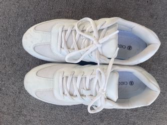 Cheer shoes