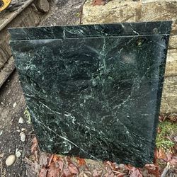 3′ × 3′ Polished Green Stone Slab – Serpentine / Verde Antique – ~¾″ Thick