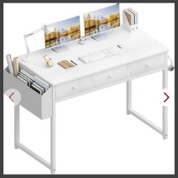 Vanity/Computer Desk 3 Drawer (white)