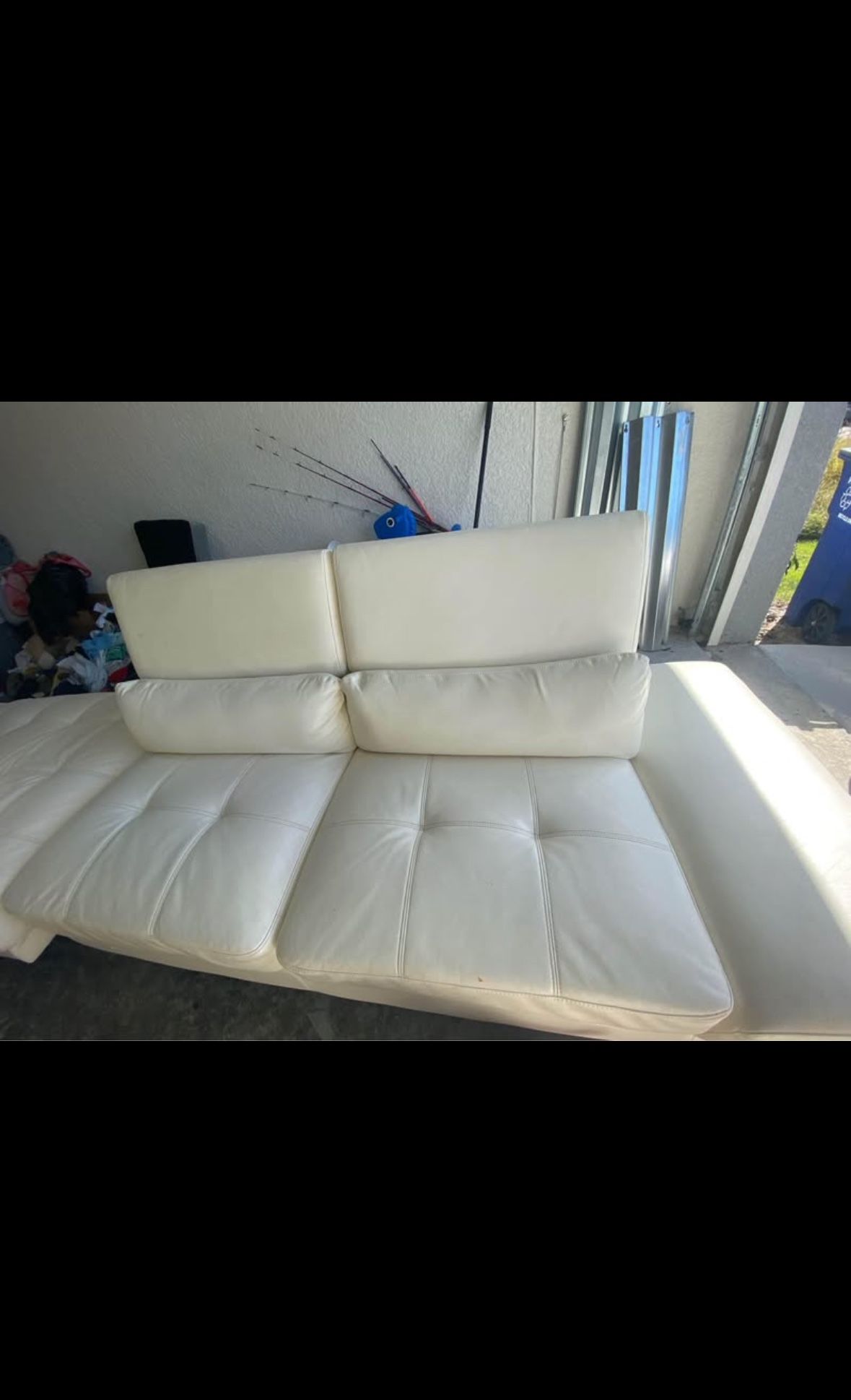 White Sofa And Love Seat