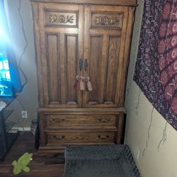 BEAUTIFUL TWO PIECE CABINET W TONS OF STORAGE 