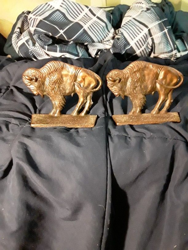 Antique Verona Cast Bronze Bison/ Buffalo Bookends 