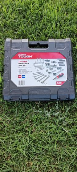 Hyper Tough 137 Piece Mechanic's Tool Set