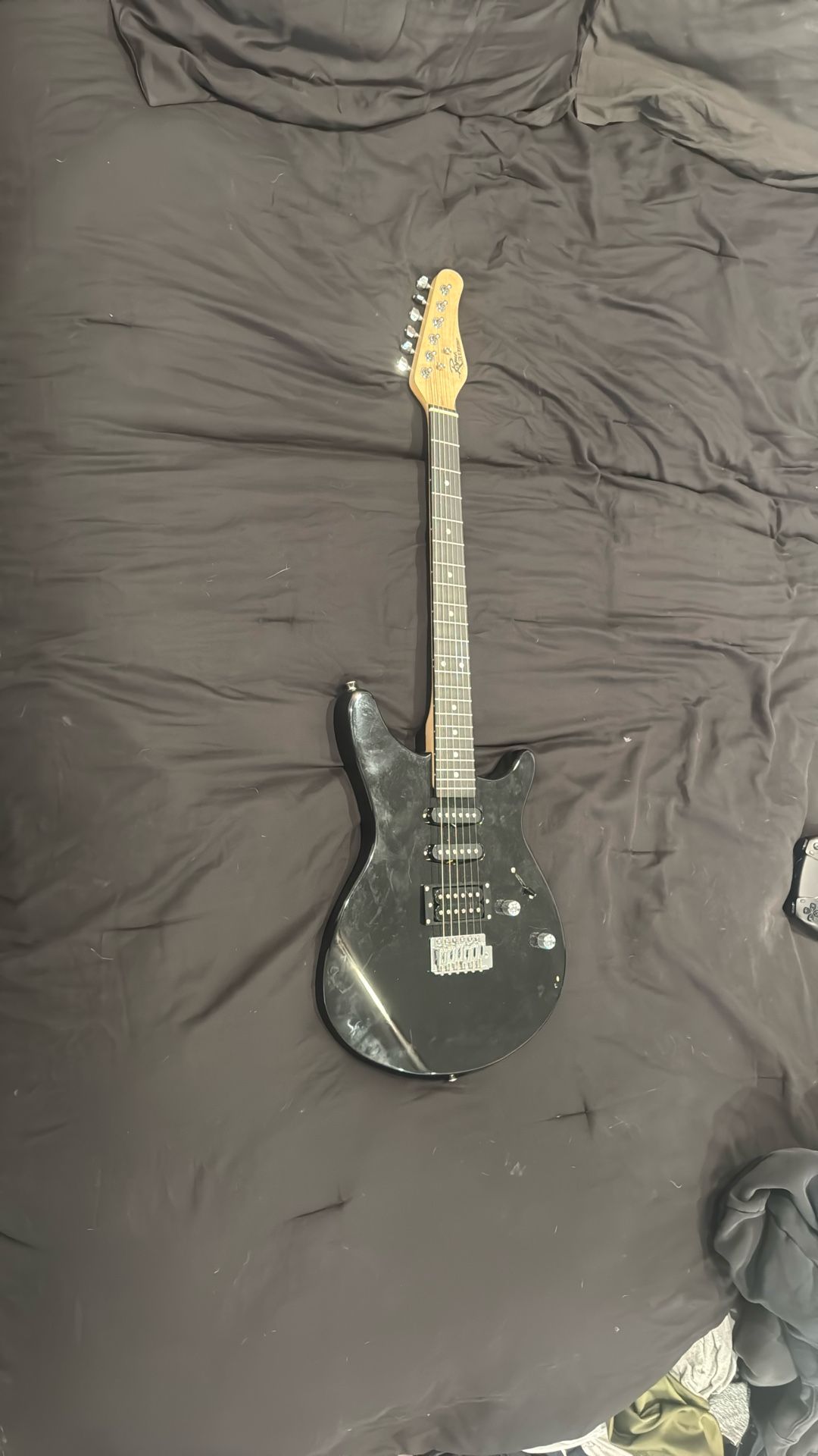 Electric guitar