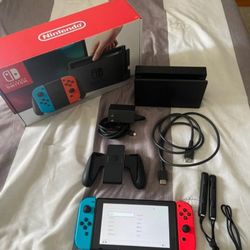 Nintendo Switch 