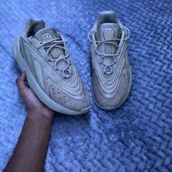 Adidas Ozelia Savanna (pick up only!)