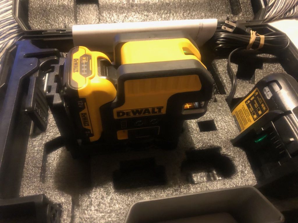 DeWalt 12v LASER