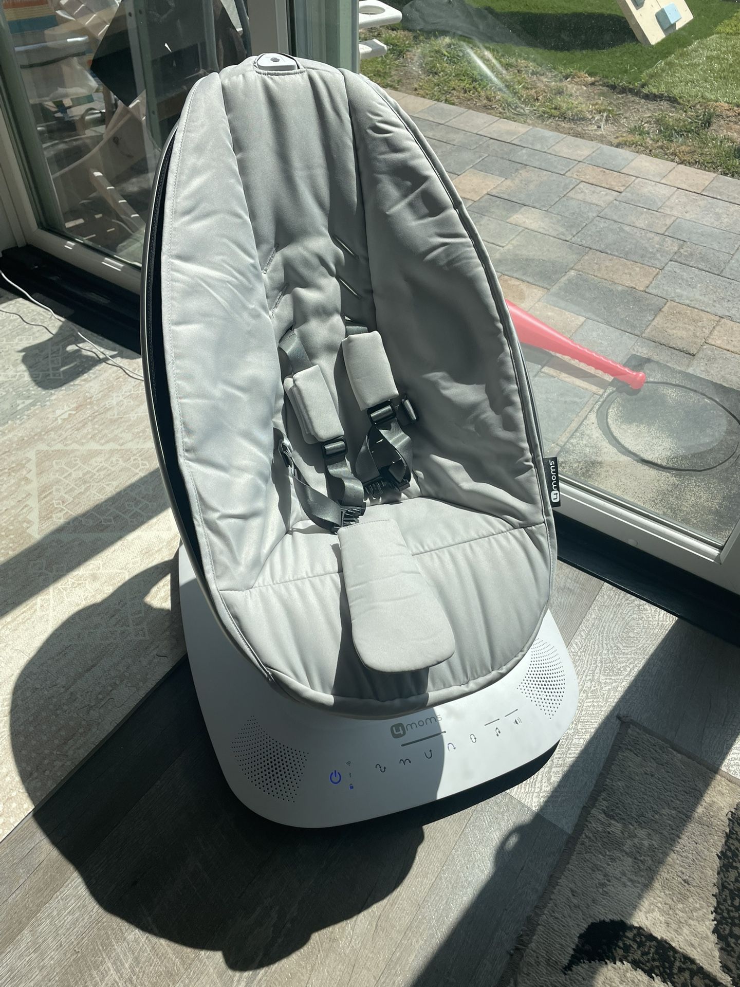 4 moms Swing/Rocker - Electric