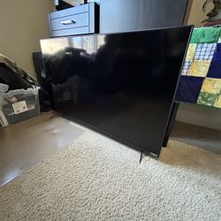 52 Inch Vizio Flat Screen TV With Remote 
