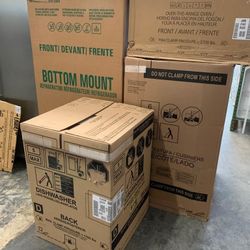 Appliances Full Kitchen Set In Stainless Steel, Refrigerator, Stove/Renge, Microwave And Dishwasher. The $39 Just Downpayment READ DESCRIPTION