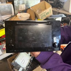2016-2019 TOYOTA TACOMA PANASONIC AUDIO HD RADIO RECEIVER & DISPLAY SCREEN 