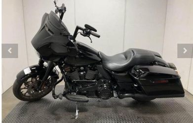 2022 Harley-Davidson Street Glide Flhxst - St