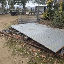 Horse Panels N Roofs