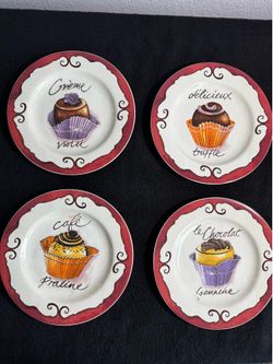 Mikasa Dessert Plate Set of 4 with Box